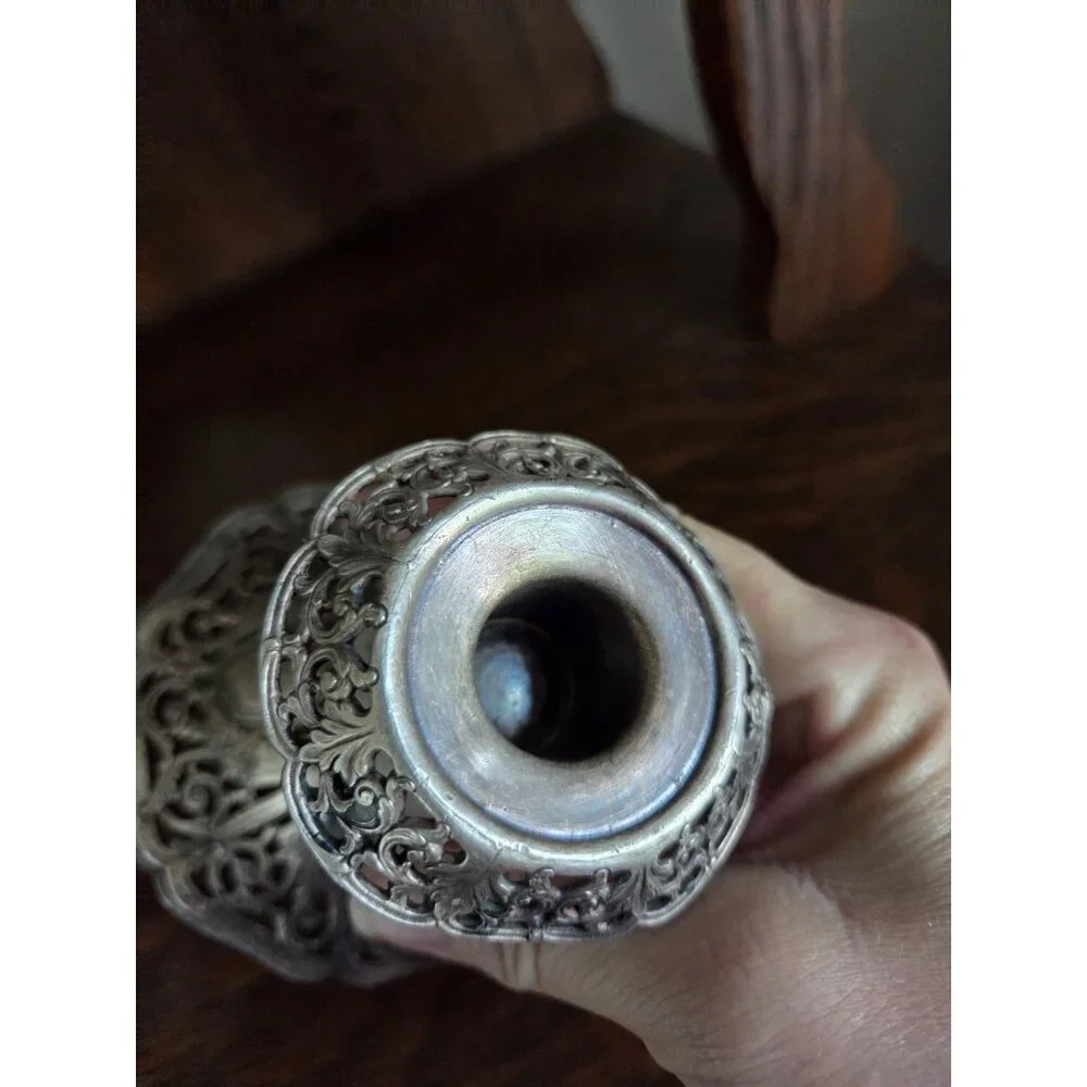 N/A one antique